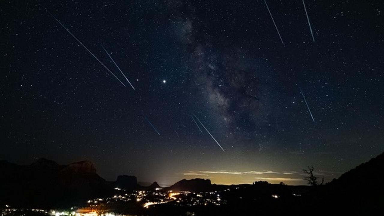 Noc Spadaj Cych Gwiazd Kiedy I Gdzie Ogl Da Deszcz Meteoryt W