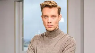 "Na Wspólnej": Michał Mikołajczak wrócił na plan. Fani serialu czekali na tę chwilę
