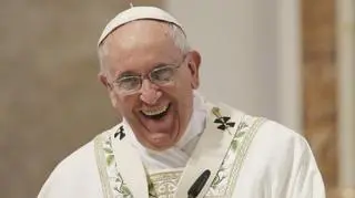 Papież zaszczepi się przeciwko koronawirusowi. "Z etycznego punktu widzenia wszyscy powinni się zaszczepić"