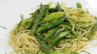 Farfalle, cannelloni i spaghetti. Makarony na piknik