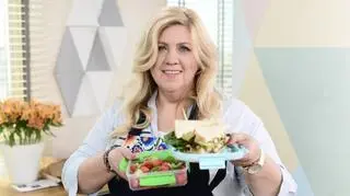 Wałówka na podróż: chruściki z kurczaka i falafele