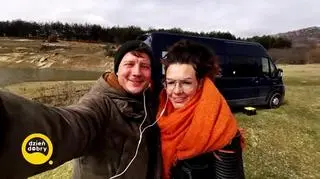 Jakub Tolak i Zosia Samsel wciąż podróżują kamperem. Przez pandemię musieli zmienić swoje plany 
