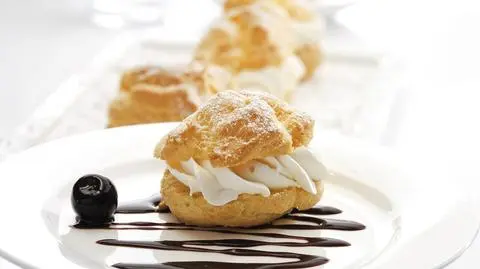 Zobacz sprawdzone przepisy na smaczne i proste do przygotowania ptysie