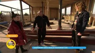 "Hardkorowy Koksu", czyli Robert Burneika buduje dom na dachu swojej siłowni