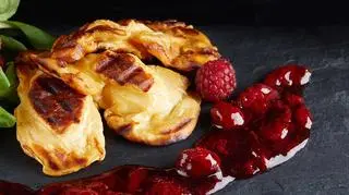 Grillowane oscypki i indyk z żurawiną. Przepisy Mikołaja Reya