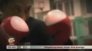 Zielone drzwi: trener kick-boxingu na wózku