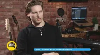 Adam Stachowiak śpiewa od dziecka. Obecnie pracuje nad nową płytą