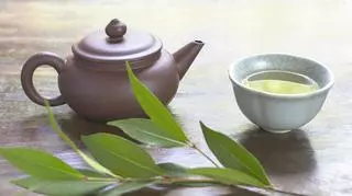 Zielona herbata – na co pomaga i jak ją parzyć?