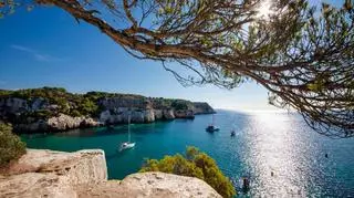 Minorka – rajska wyspa w Balearach