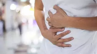 Nerwica żołądka - poznaj objawy i metody leczenia: farmakoterapią i ziołami