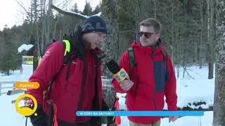 Splitboard i skitury - najpopularniejszy w tym sezonie sprzęt narciarski. Jak przygotować się do wyprawy w góry?