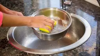 Mycie garnków