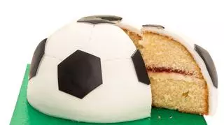 Tort w kształcie piłki nożnej