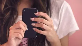 Influencerka Rianne Meijer walczy z perfekcją na Instagramie. Publikuje zestawienia zdjęć