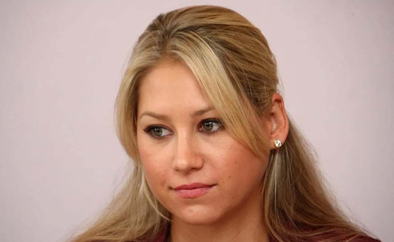 Anna Kournikova i Enrique Iglesias przywitali na świecie swoje trzecie  dziecko! - Dzień Dobry TVN