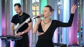 Rosalie – „Nie mów”. Jej ciepły, magiczny głos hipnotyzyje. Przekonaj się!