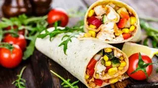 Burrito z kukurydzą i rukolą