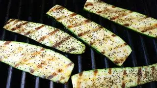 Cukinia na grillu 