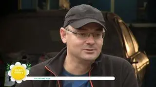 Bierze udział wyścigach wraków. "Jeździ z ogromną siłą i mocą. Trudno jest opisać emocje, które temu towarzyszą" 