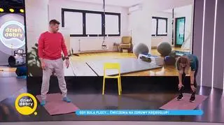 Bolą cię plecy w pracy? Poznaj 10 ćwiczeń, które przyniosą ulgę