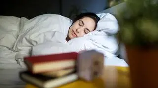 Co zrobić, żeby się wyspać? Sposoby, które ułatwiają zaśnięcie