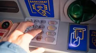 bankomat, wypłata pieniędzy