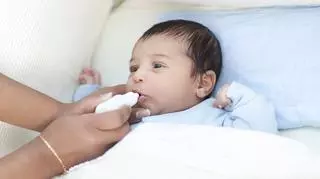Bezobjawowa chrypka u niemowlaka - poznaj jej przyczyny i sposoby leczenia