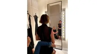 Maja Ostaszewska w atelier Macieja Zienia przed 77. festiwalem filmowym w Wenecji