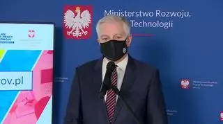 Jarosław Gowin, konferencja prasowa, kiedy otwarcie hoteli
