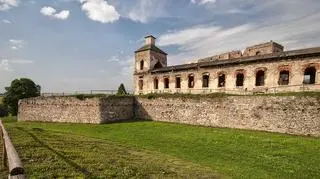 Zamek Krzyżtopór w Ujeździe – co skrywają ruiny najwspanialszego pałacu w Polsce?