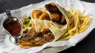 Tortilla z kurczakiem po meksykańsku 