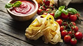 Makaron pappardelle i sos pomidorowy