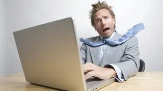 Przelew na złe lub nieistniejące konto. Radzimy, jak odzyskać swoje pieniądze