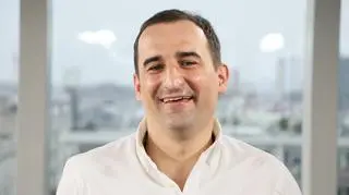 Michał Koterski szaleje z synem w windzie. "Urodzony model z Frysia"