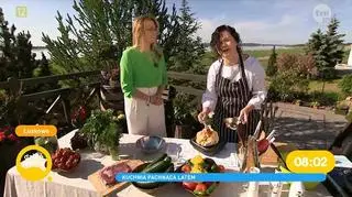 Dania pachnące latem, czyli zapiekane truskawki, kalafior i racuchy z rabarbarem 