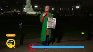 Książę Harry podarował kuriozalny prezent królowej Elżbiecie. "Dostała od niego czepek pod prysznic"