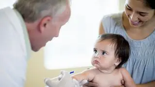 Coraz więcej rodziców nie szczepi swoich dzieci. "Już trzy lata temu straciliśmy odporność populacyjną na odrę"