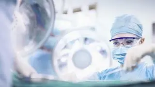 Lekarze amputowali pacjentowi niewłaściwą nogę. "To wynik niefortunnych okoliczności"