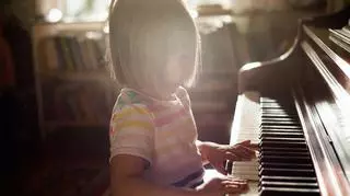 Gra na fortepianie - kiedy najlepiej rozpocząć naukę?