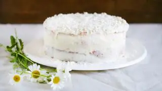 Kokosowa przyjemność - ciasto rafaello z wiórkami kokosowymi i białą czekoladą