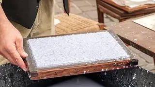 Na czym polega produkcja papieru? Jak zrobić papier czerpany?