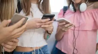 TikTok banuje niebezpieczne "mleczne wyzwanie". Użytkownicy musieli skorzystać z pomocy ortopedycznej
