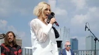 Scena DDTVN: Anna Wyszkoni - „Księżyc nad Juratą”