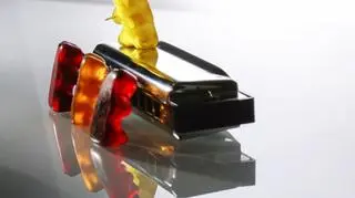 Harmonijka ustna i żelowe miśki
