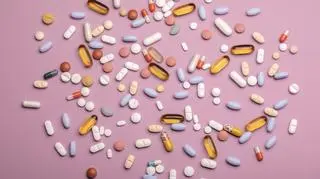Niektóre leki w kontakcie ze słońcem mogą uczulać. Sprawdź, o które farmaceutyki chodzi 
