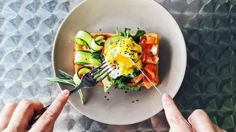 Co zjeść na kolację, aby schudnąć, lepiej spać i ćwiczyć?