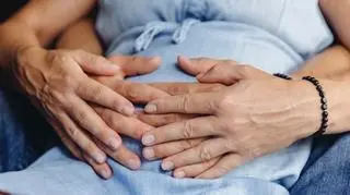 68-letnia aktorka ogłosiła, że jest w ciąży. Ojcem jest partner młodszy o czterdzieści lat