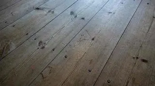 Sen o podłodze według sennika - jak należy go interpretować?