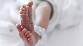 Dziecko niemowlak w szpitalu