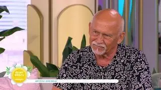 Grafik Andrzej Pągowski wspiera walkę o wolne media. Zmodyfikował logo TVN